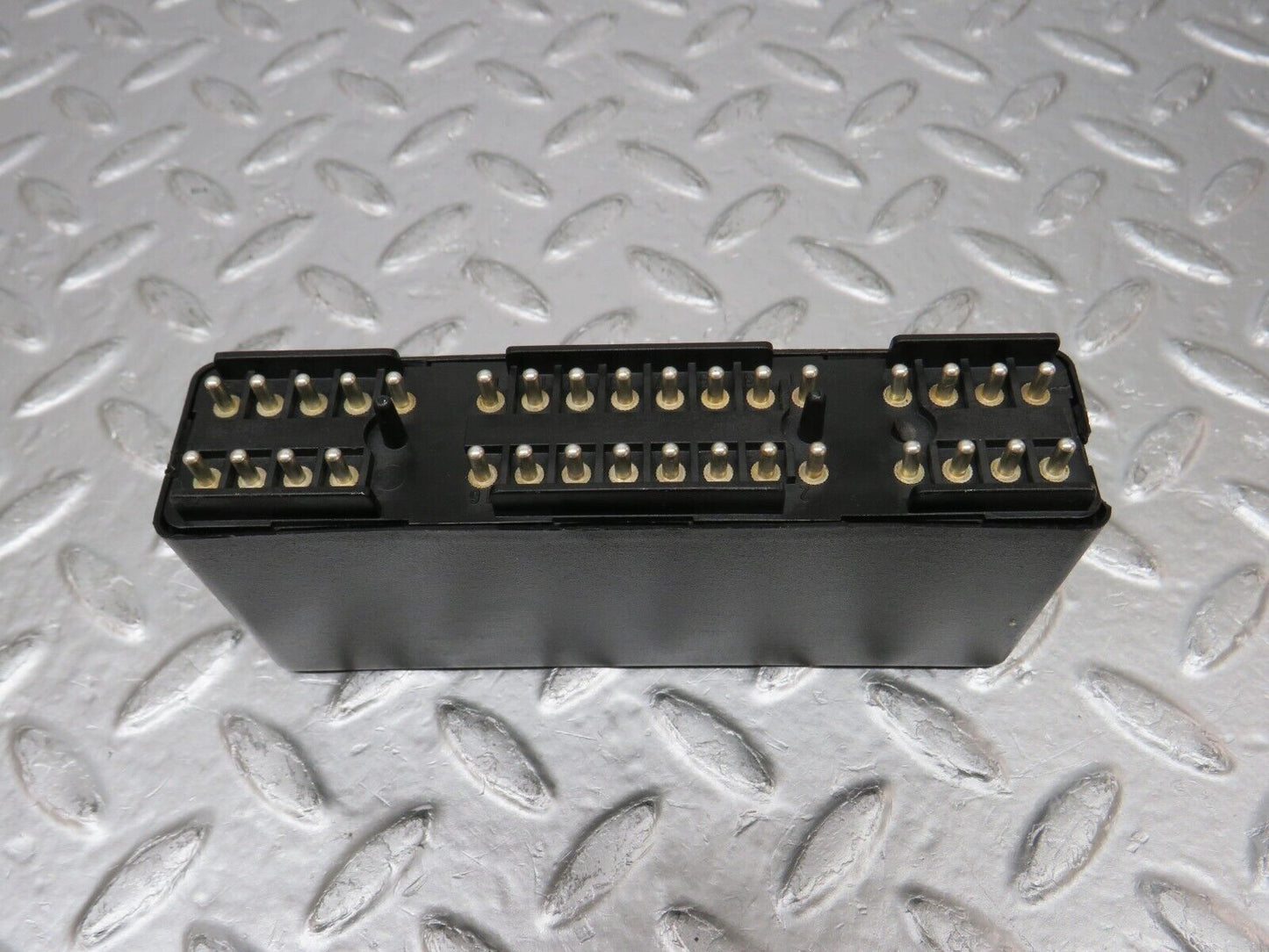 32478 Mercedes-Benz S124 300TE Wagon Light Control Relay 1265420032