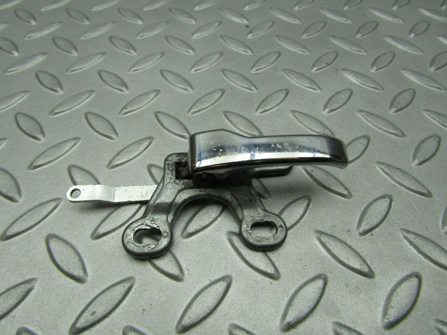 3301 Mercedes-Benz W108 280SE Chrome Door Handle Left 1157660319