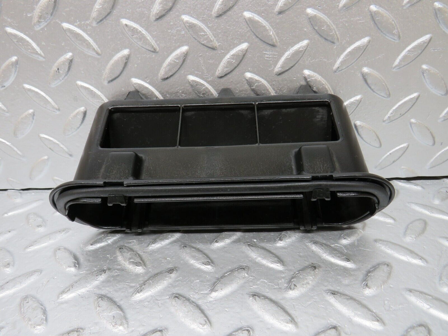 30621 Mercedes-Benz W201 190E 2.0L Trunk Breather Ventilation Valve 2018300242