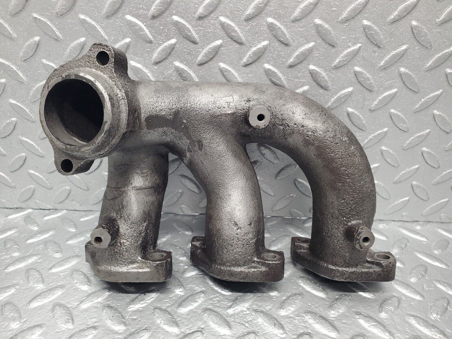 46707 Mercedes-Benz C123 280CE Coupe Exhaust Manifold Cylinder 4-6 1101427102