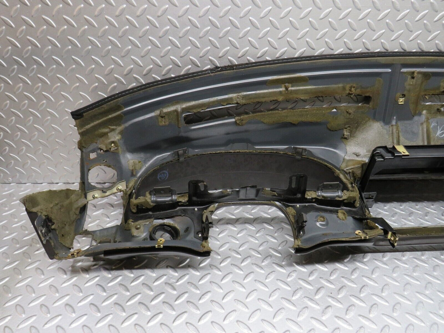 38610 Mercedes-Benz R129 280SL Coupe Dashboard Black
