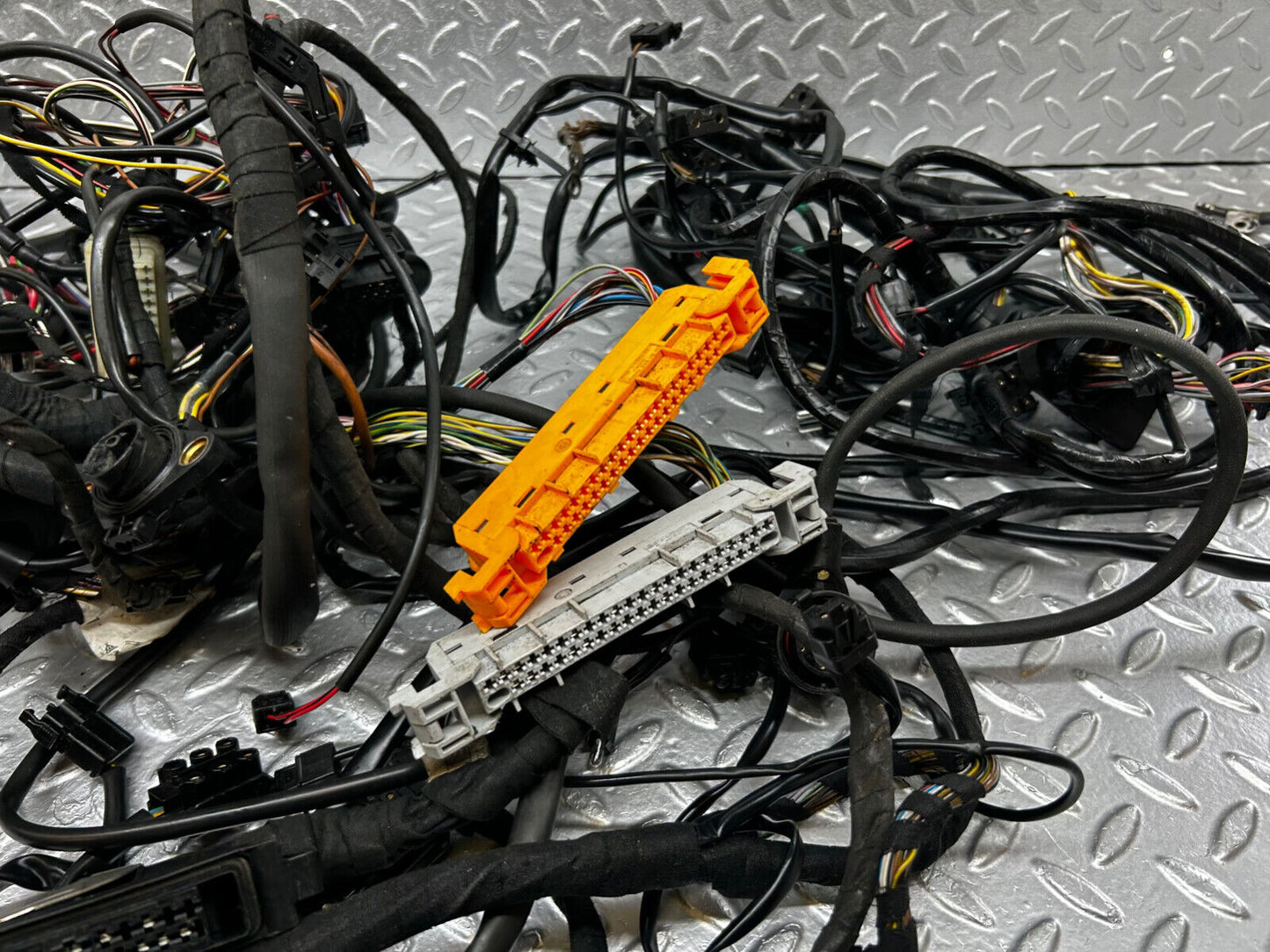 42637 Mercedes-Benz R129 320SL Coupe Engine Chassis Body Wire Wiring Harness