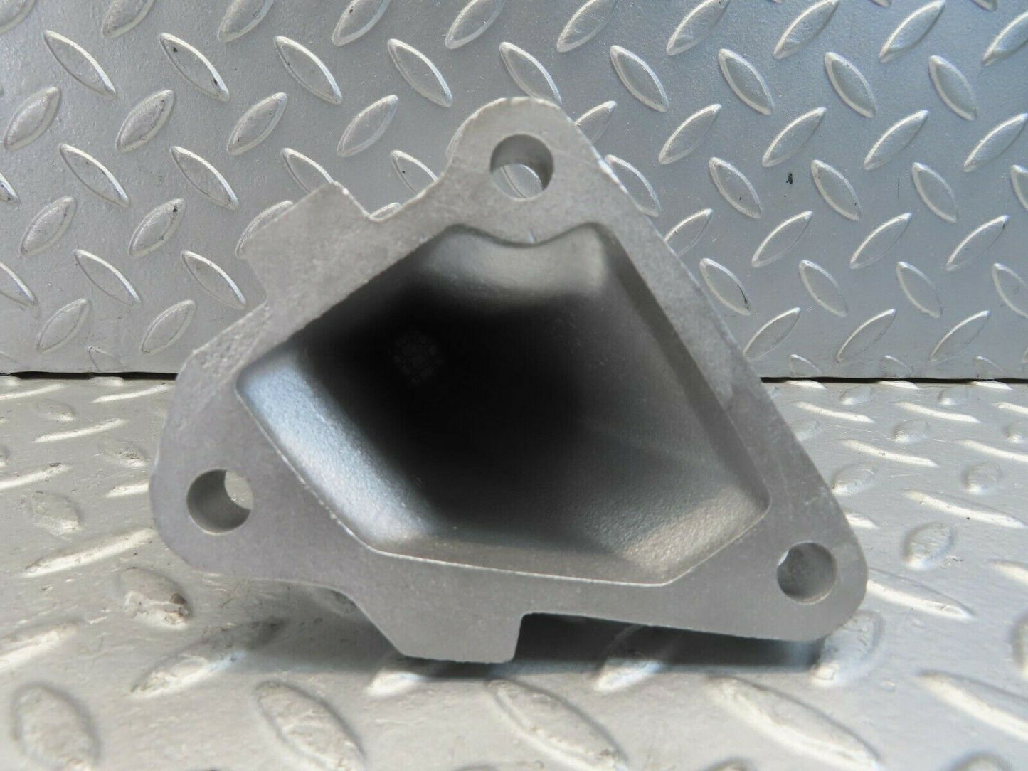 11473 Mercedes-Benz C123 230CE Coupe Engine Mount Bracket Right 1022230304