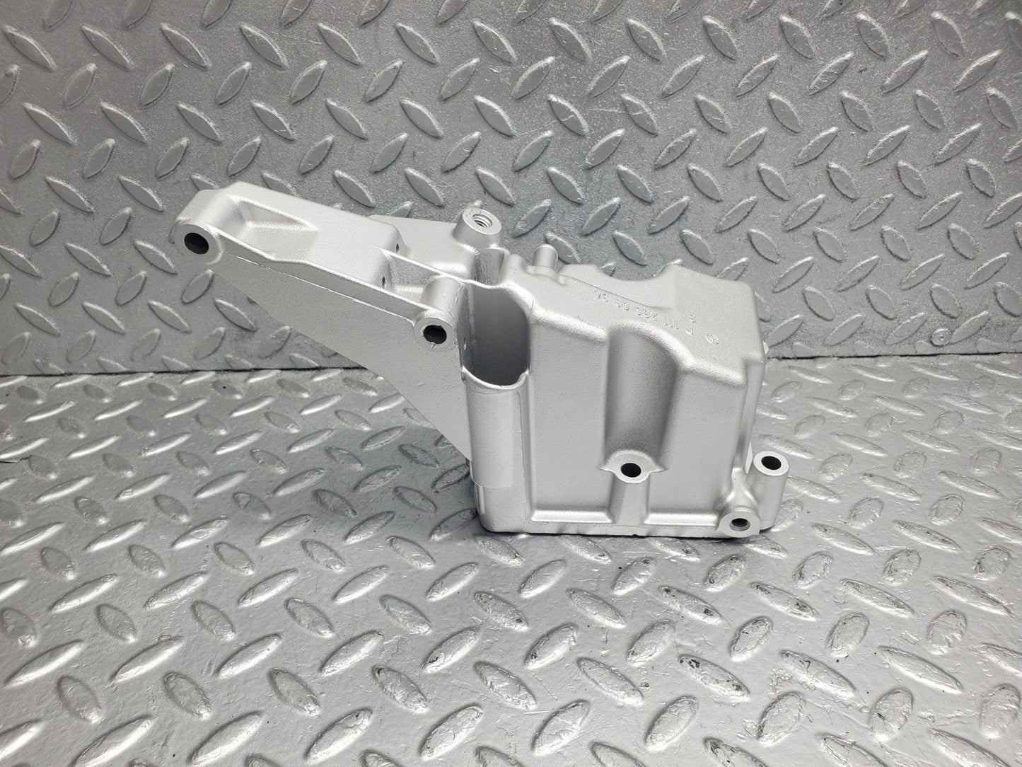 W124 Wagon engine mount gearbox bracket used OEM