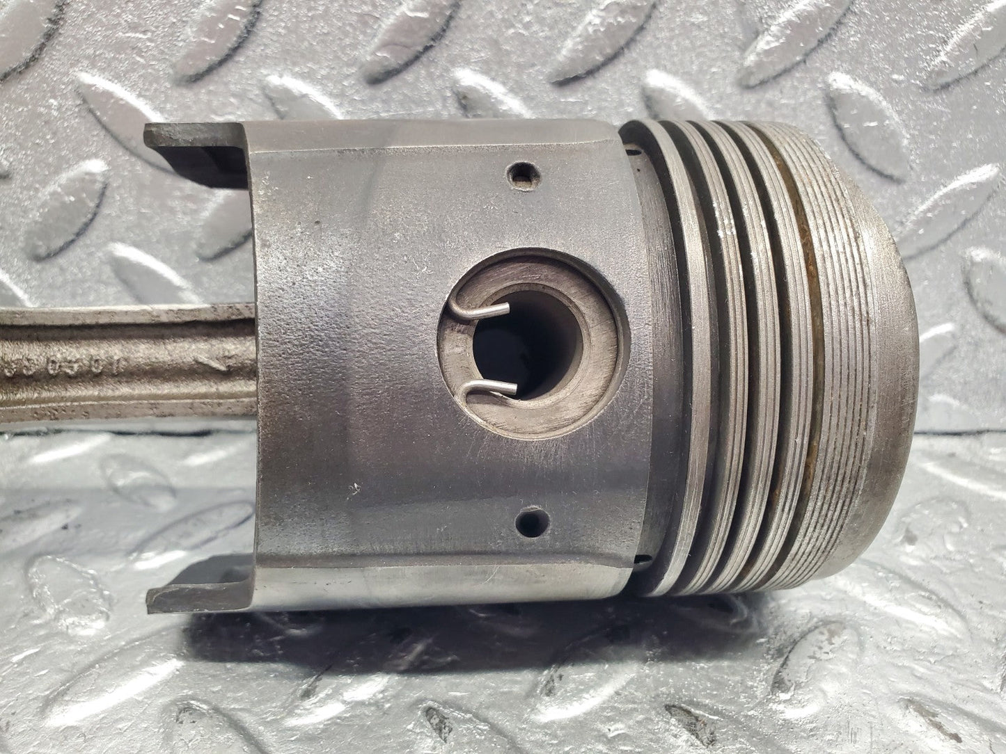 W112 piston with connecting rod used OEM