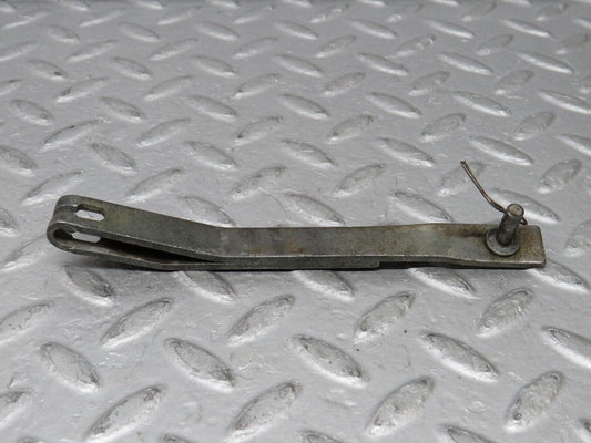 36418 Mercedes-Benz R107 450 Automatic Gearbox Linkage Bracket 722.002