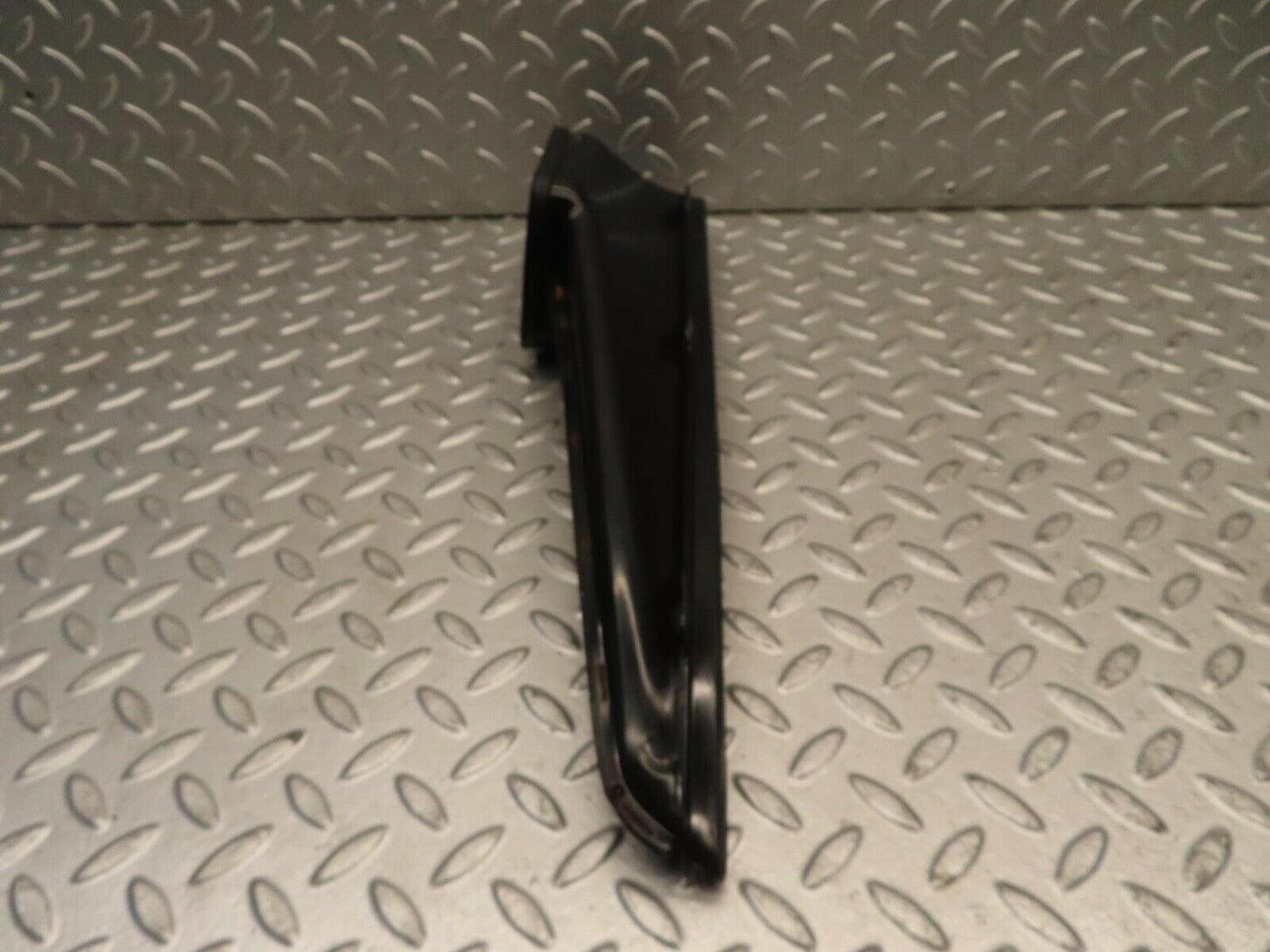 11802 Mercedes-Benz R107 450SL Dashboard Air Vent Left