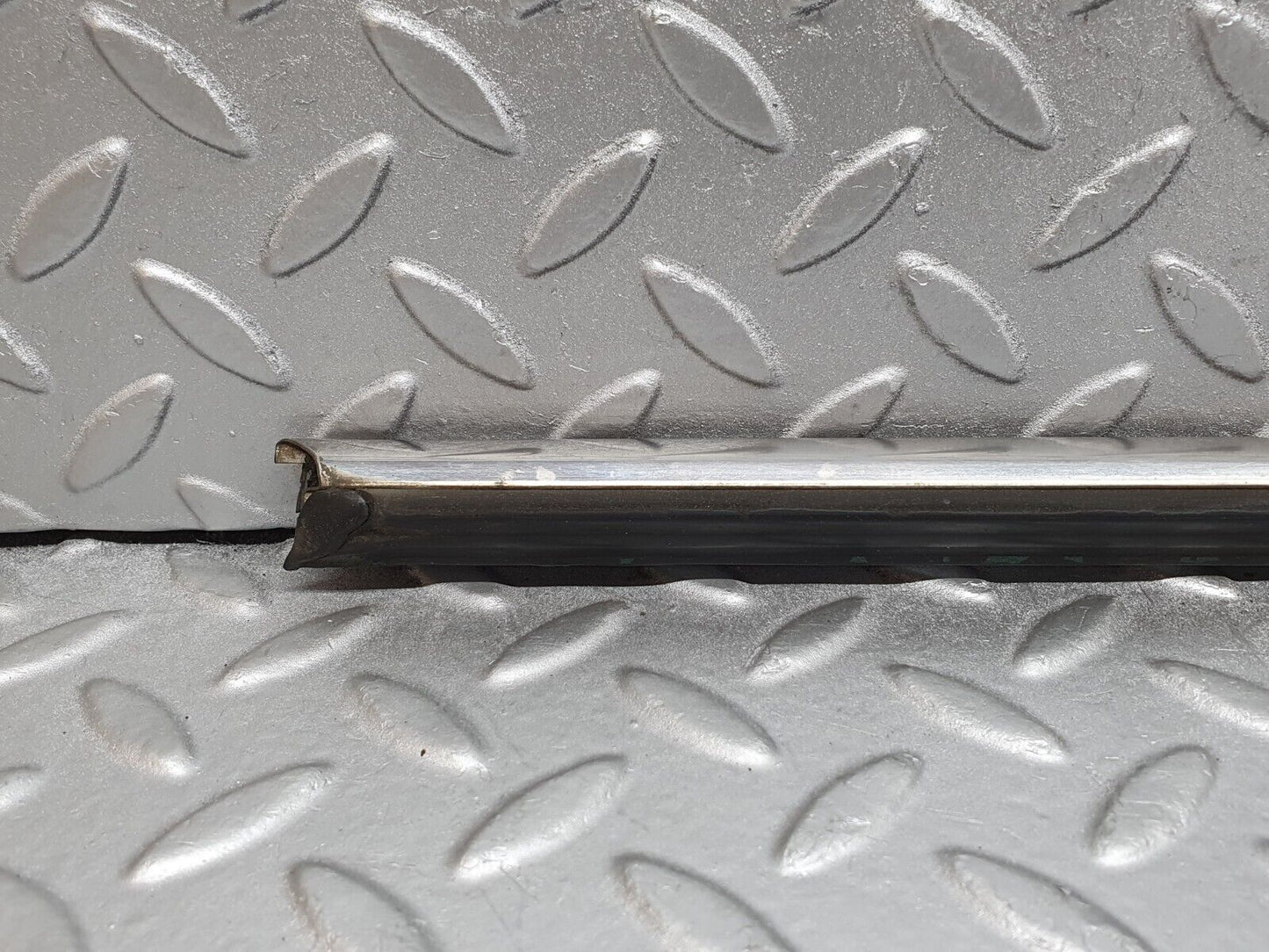 43458 Mercedes-Benz W108 280SE Rear Left Door Centre Moulding Trim