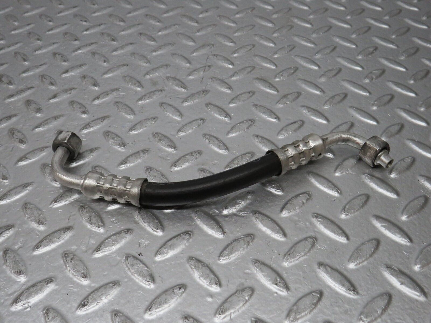 31315 Mercedes-Benz S124 Wagon 220TE Wagon Air Conditioning Hose Pipe