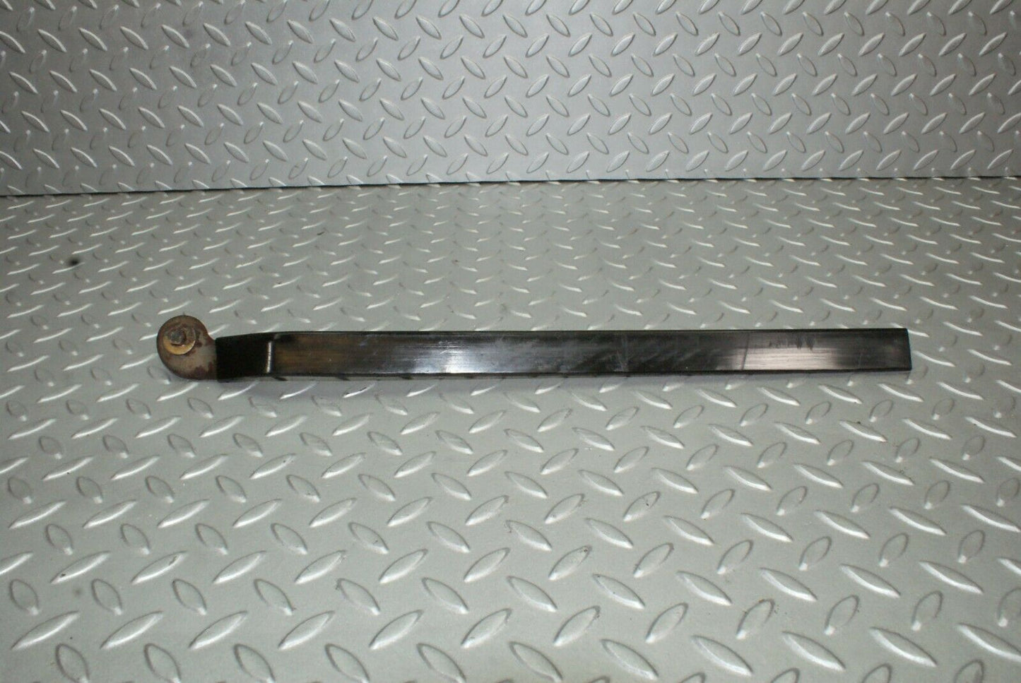 2528 Mercedes-Benz W116 350SE Seat Belt Runner Right