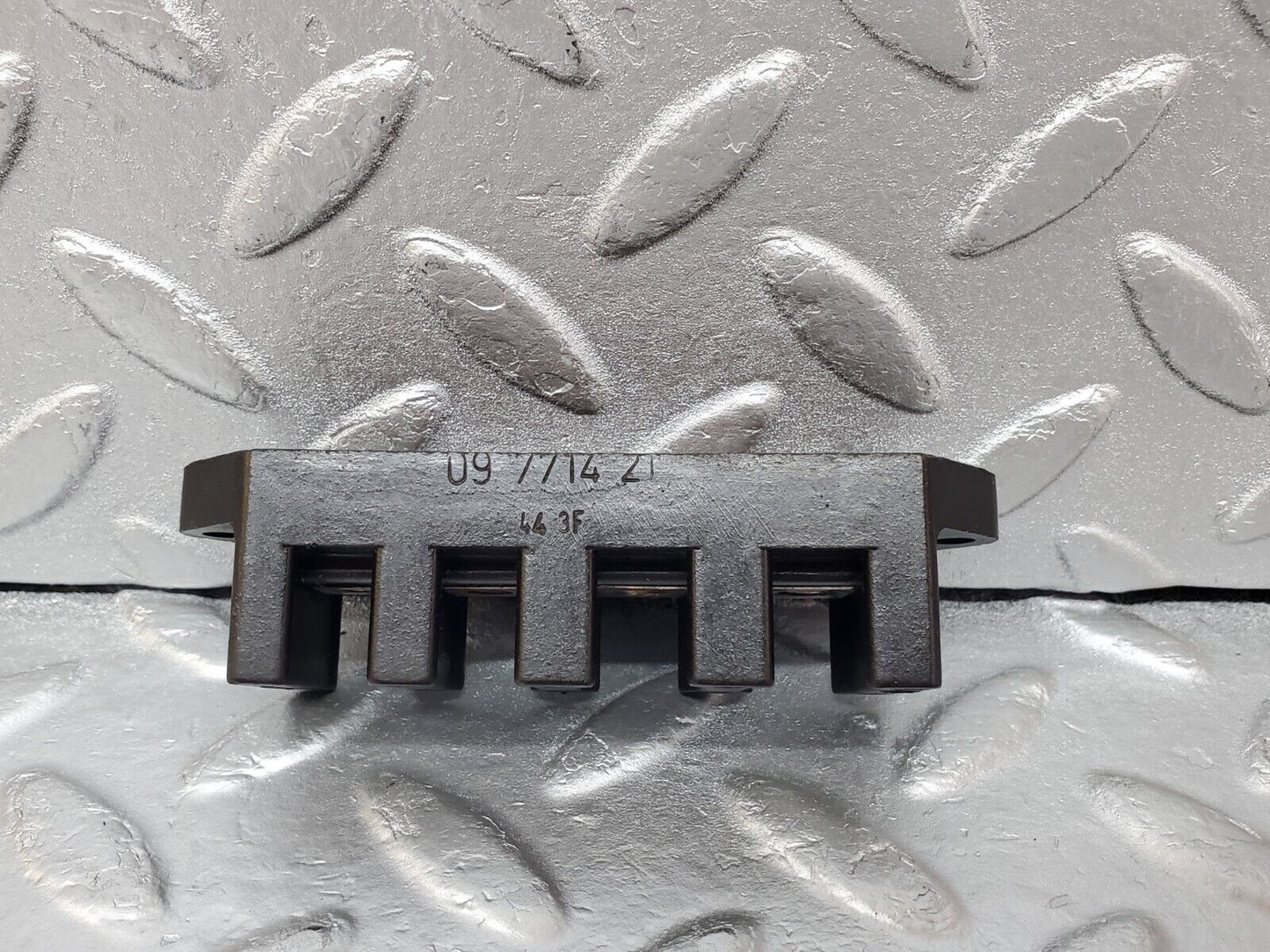 44462 Mercedes-Benz W123 280E Cable Wire Connector
