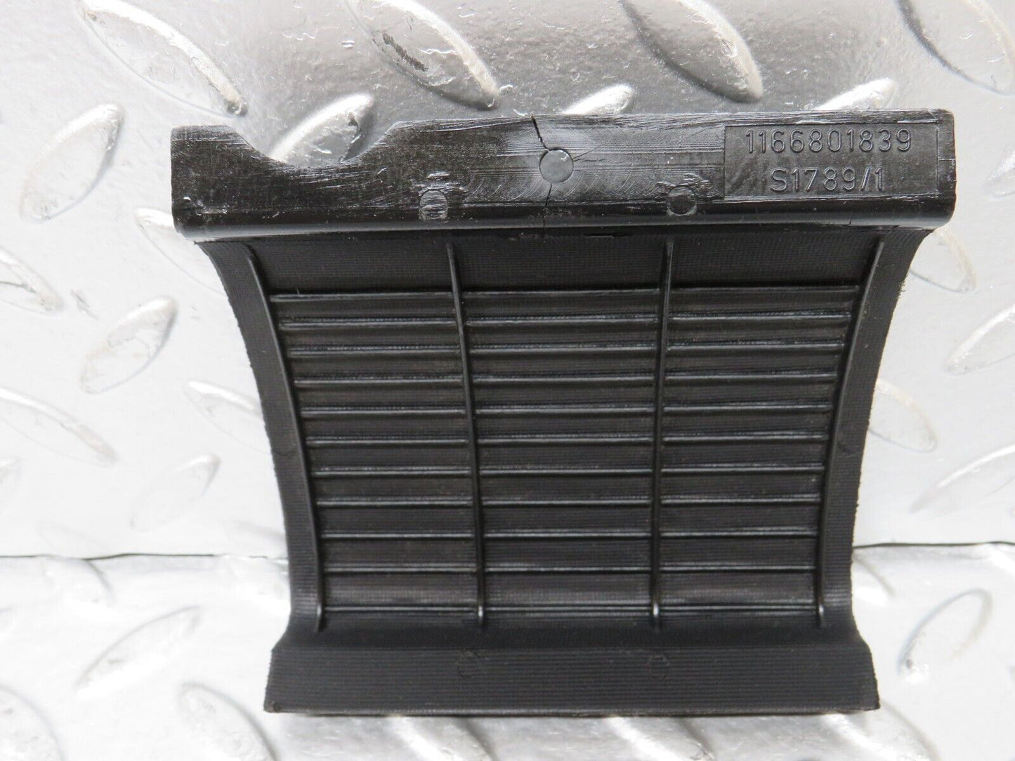 26192 Mercedes-Benz W116 450SE Dashboard Speaker Cover Right Side 1166801839