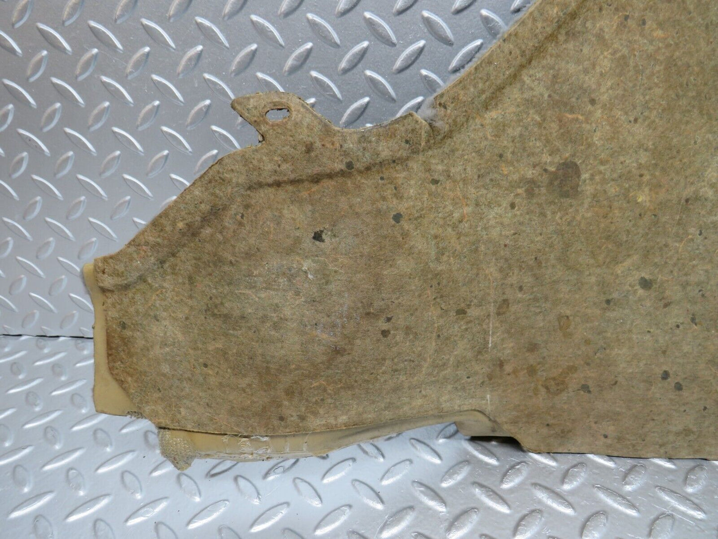 32497 Mercedes-Benz S124 300TE Wagon Centre Console Carpet Left Side Grey