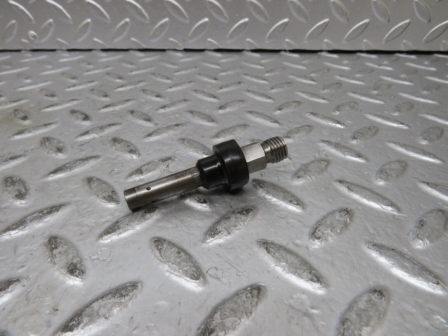 27424 Mercedes-Benz W123 280E Fuel Injector Bosch 0437502010