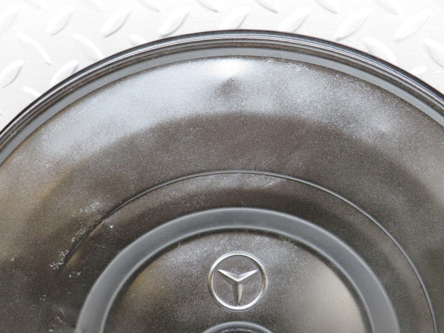 33560 Mercedes-Benz C107 R107 Air Filter Box Housing Lid 0080948902
