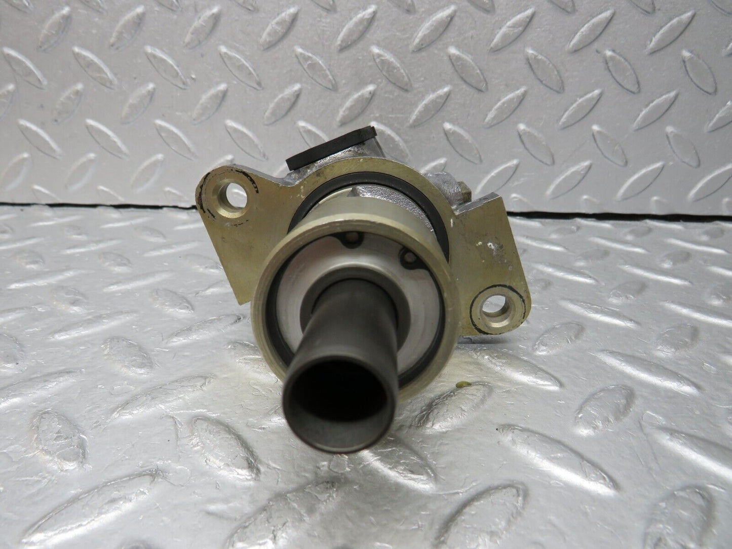 37010 Mercedes-Benz C126 420SEC Coupe Brake Master Cylinder Girling