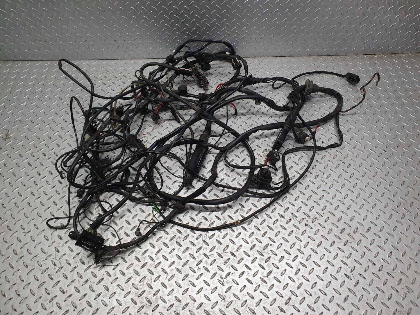 41298 Mercedes-Benz W126 300SE Engine Wiring Harness 1265407706 1265405035