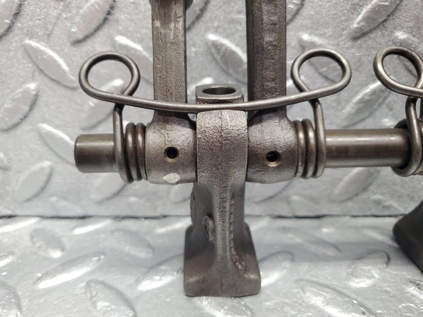 W112 rocker arm support arm shaft used OEM