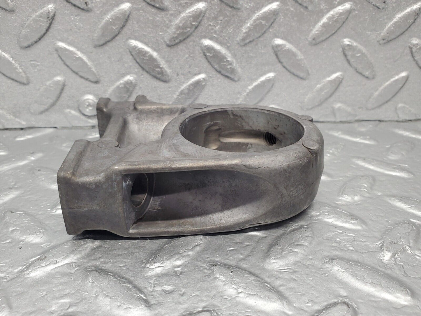 46269 Mercedes-Benz W126 420SE Camshaft Tower Bearing 1160514612