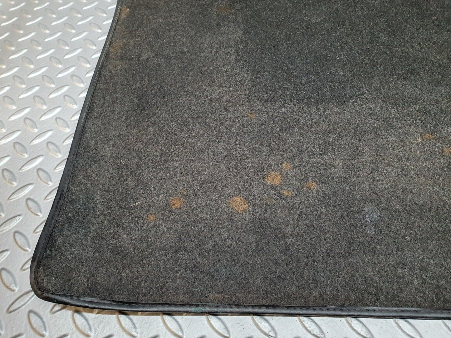 41716 Mercedes-Benz W124 200E Trunk Boot Floor Carpet