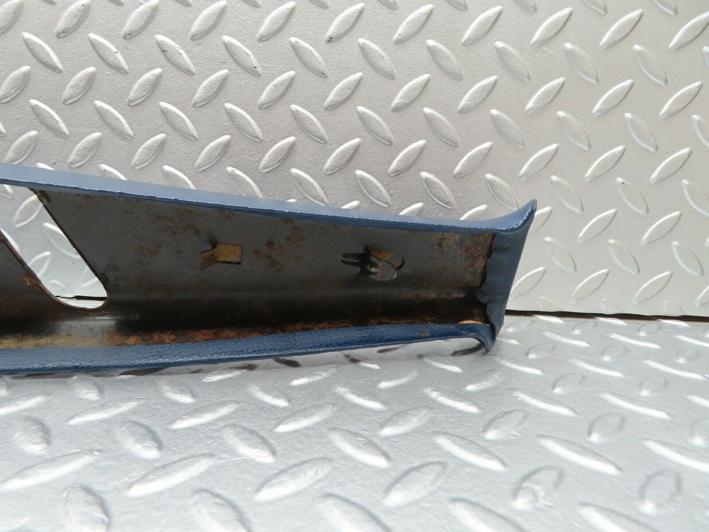 17905 Mercedes-Benz W123 200 B Pillar Cover Right Side Blue