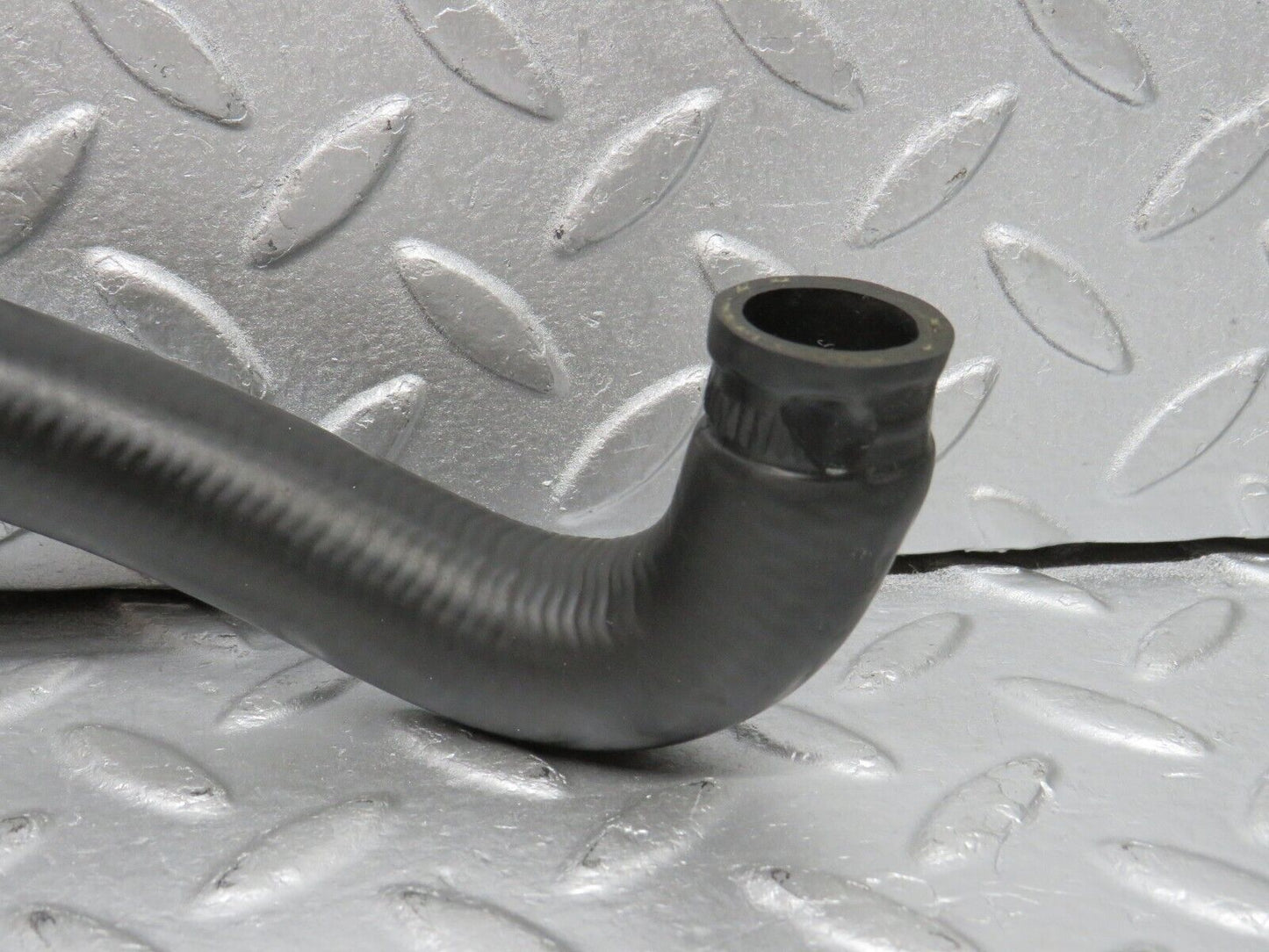 39209 Mercedes-Benz R107 500SL Heater Radiator Hose Pipe 1078310794