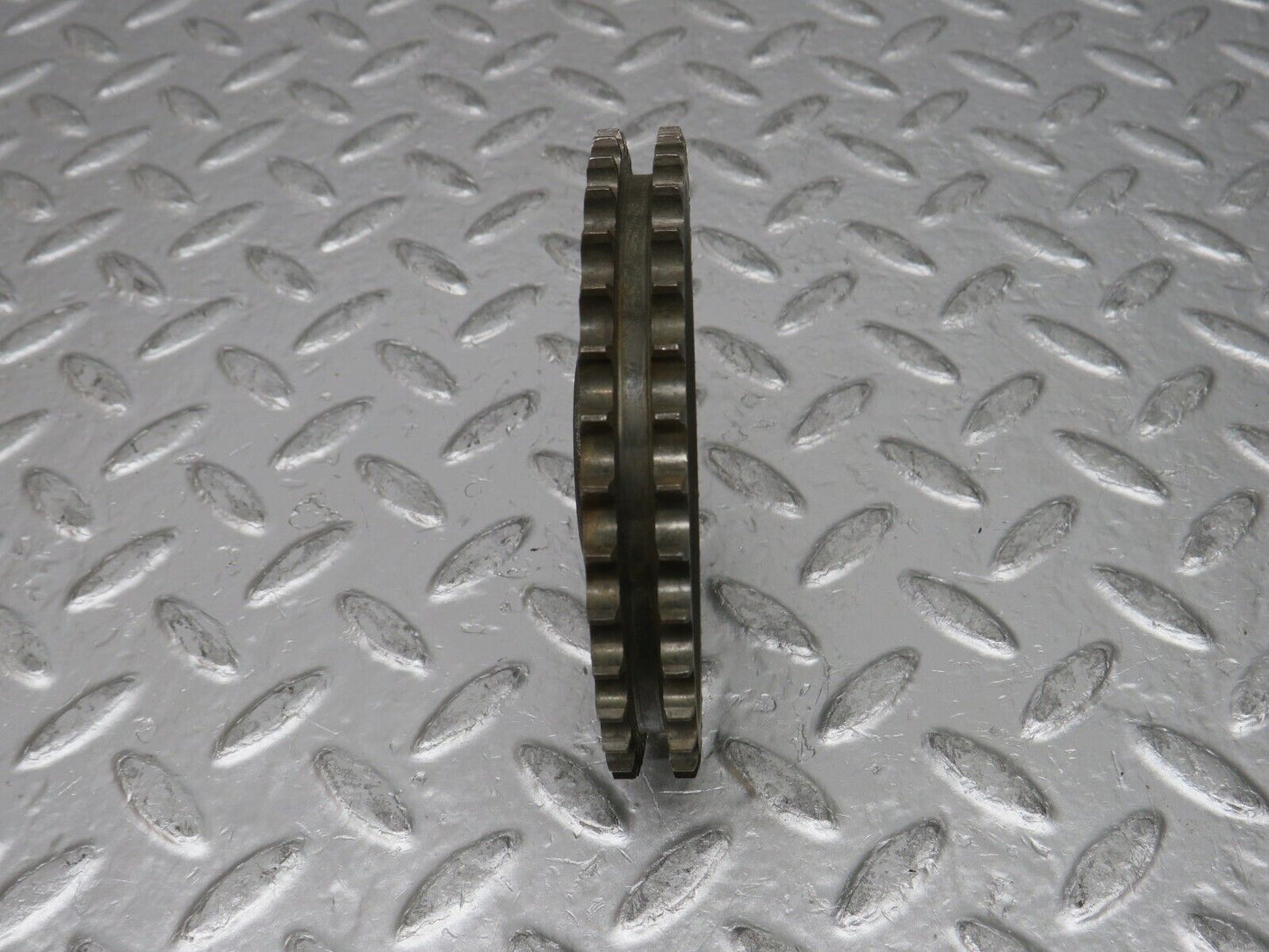 0020 Mercedes-Benz W116 350SE Camshaft Timing Gear 1160520601
