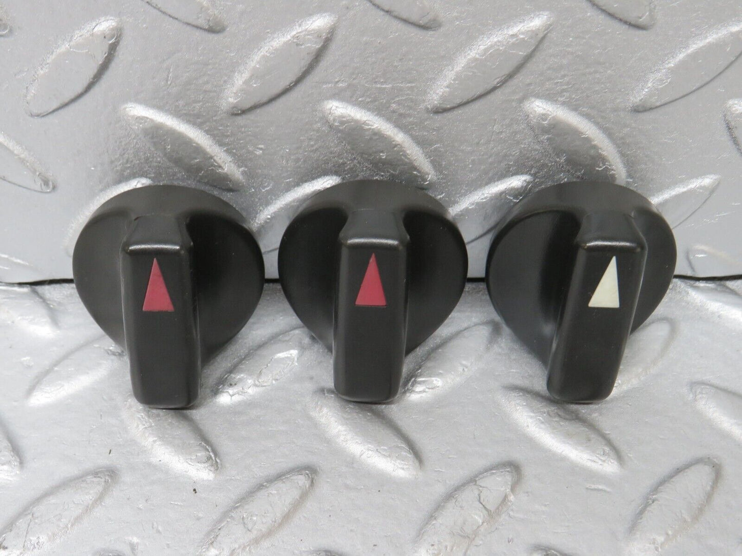 36706 Mercedes-Benz W201 190E 2.0L Heater Control Knob Set