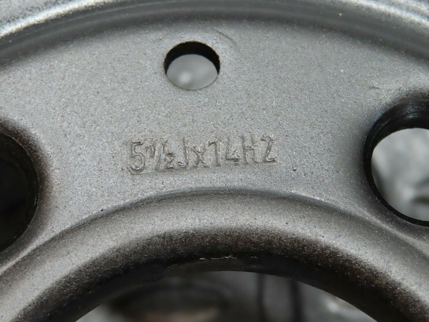 18029 Mercedes-Benz Steel Wheel 5.5Jx14H2 ET30 1154001302