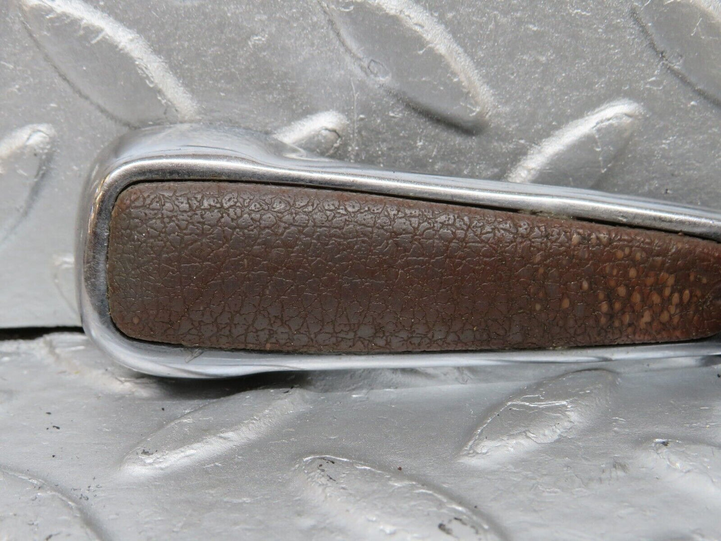 40089 Mercedes-Benz R107 350SL Coupe Window Lifter Crank Handle
