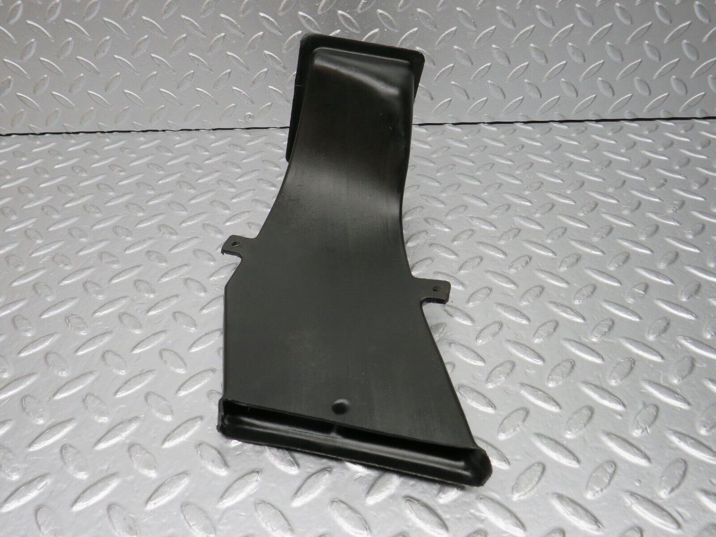 0692 Mercedes-Benz C107 350SLC Coupe Heating Air Duct Right Side 1078310246