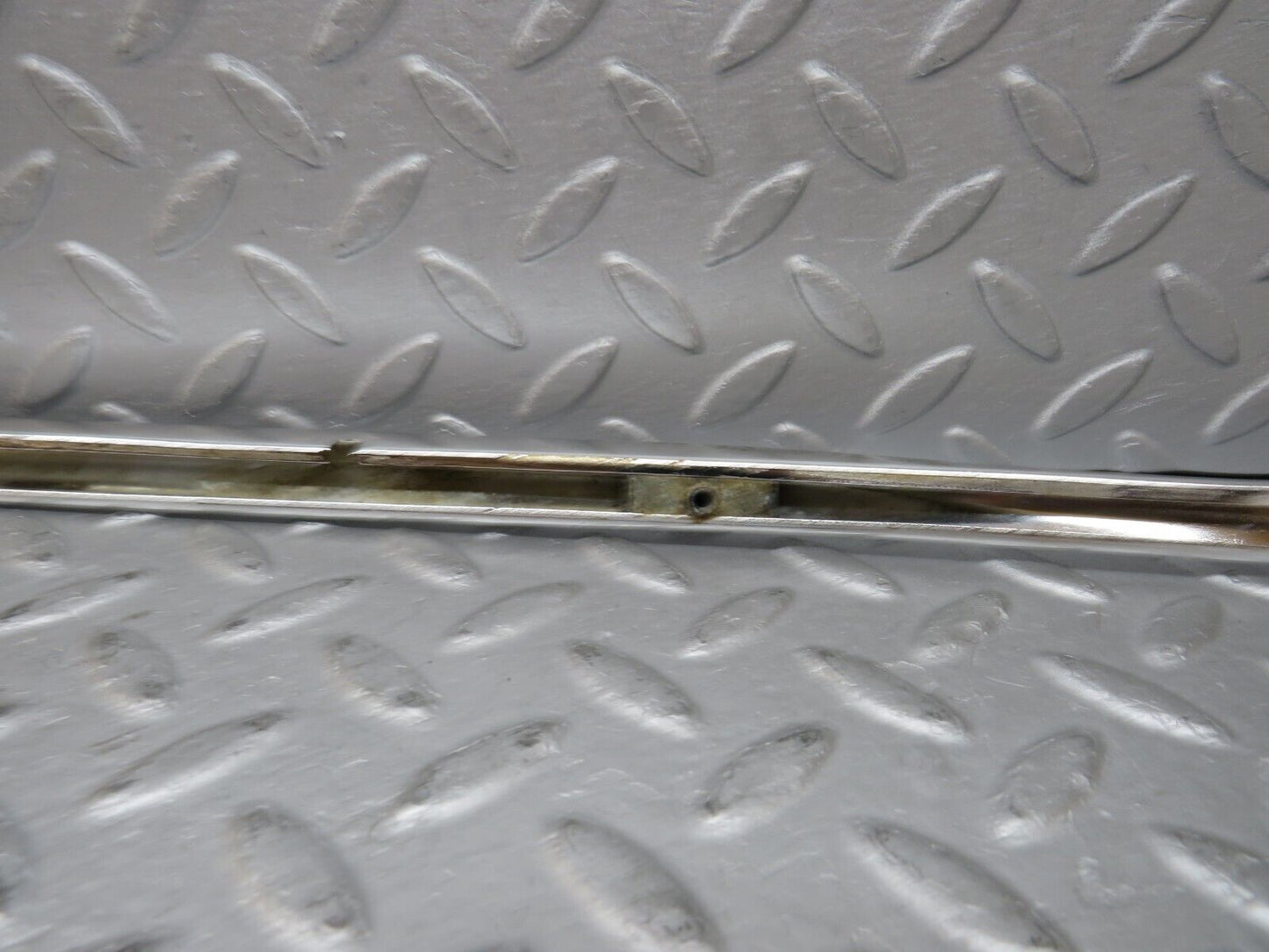 36952 Mercedes-Benz C126 420SEC Coupe Trunk Lid Handle Chrome