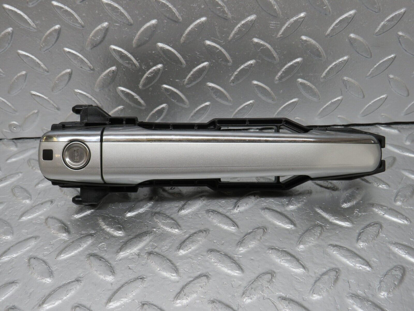 34696 Mercedes-Benz W210 320E Front Right Exterior Door Handle No Key