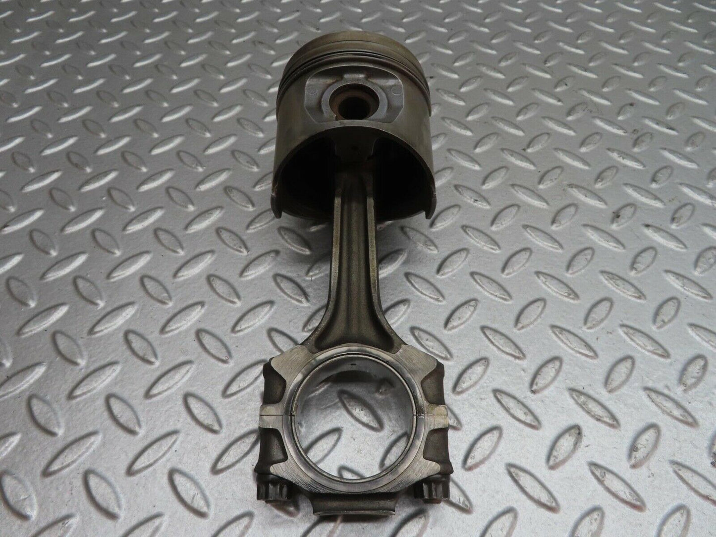 13800 Mercedes-Benz R107 450SL Piston With Connecting Rod 92mm