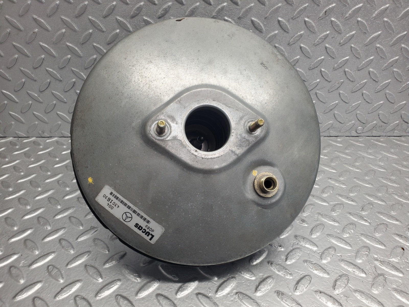W124 Wagon brake booster used OEM