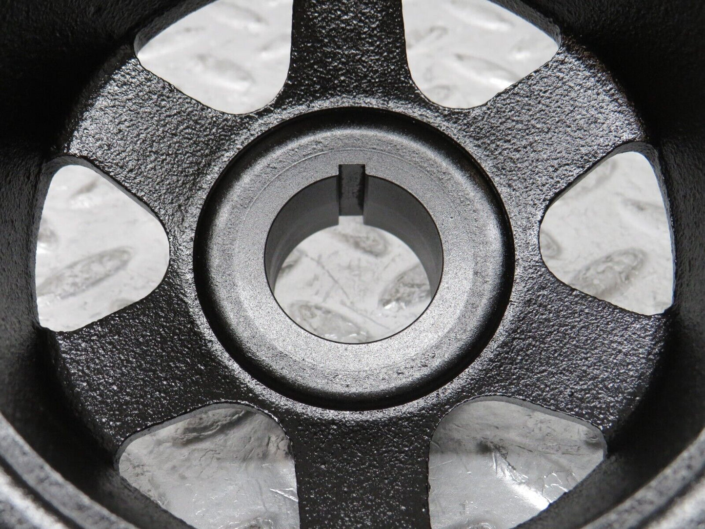 35026 Mercedes-Benz W210 320E Crankshaft Pulley