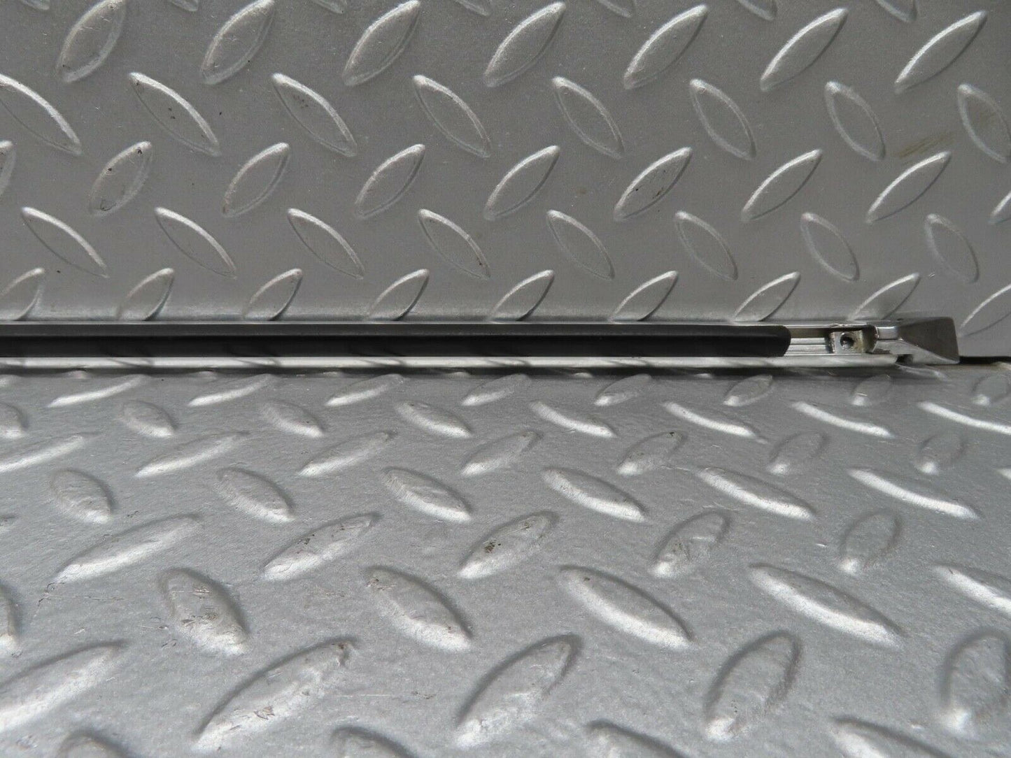 12945 Mercedes-Benz W111 220SE Front Left Door Centre Moulding Trim