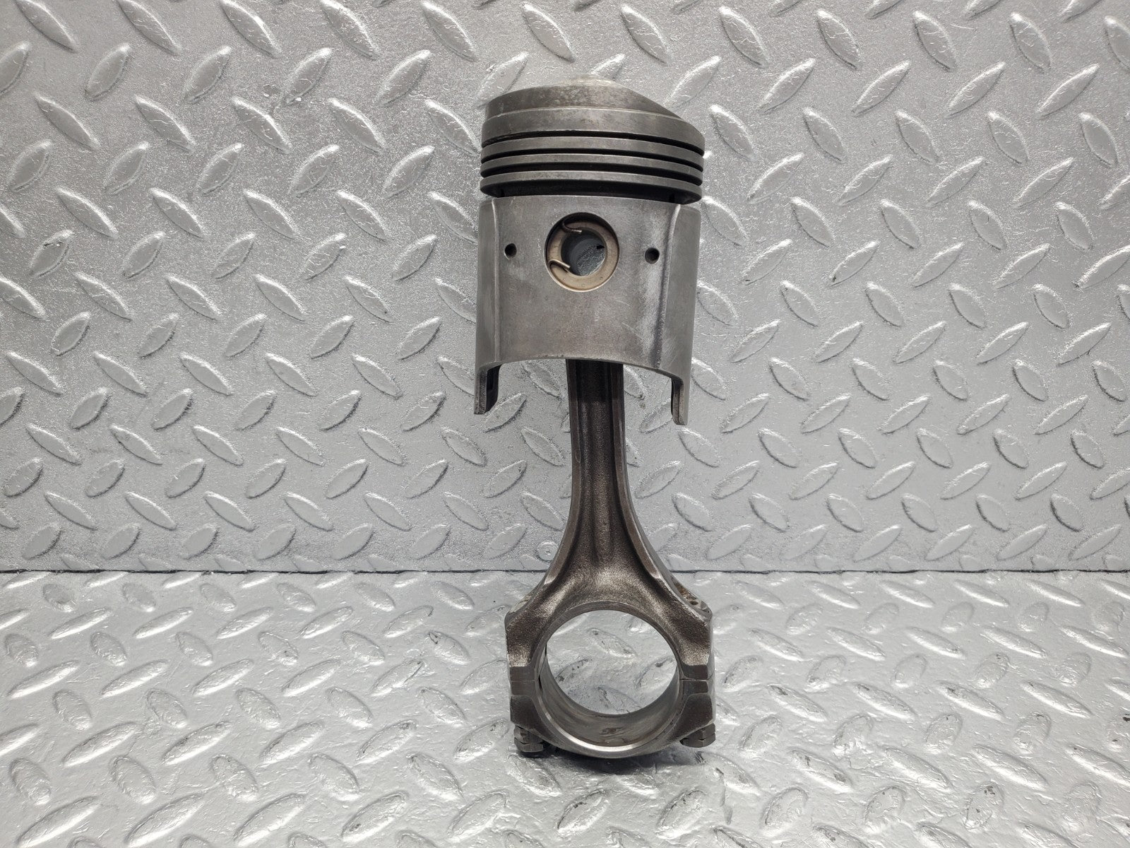 W112 piston and connecting rod used OEM