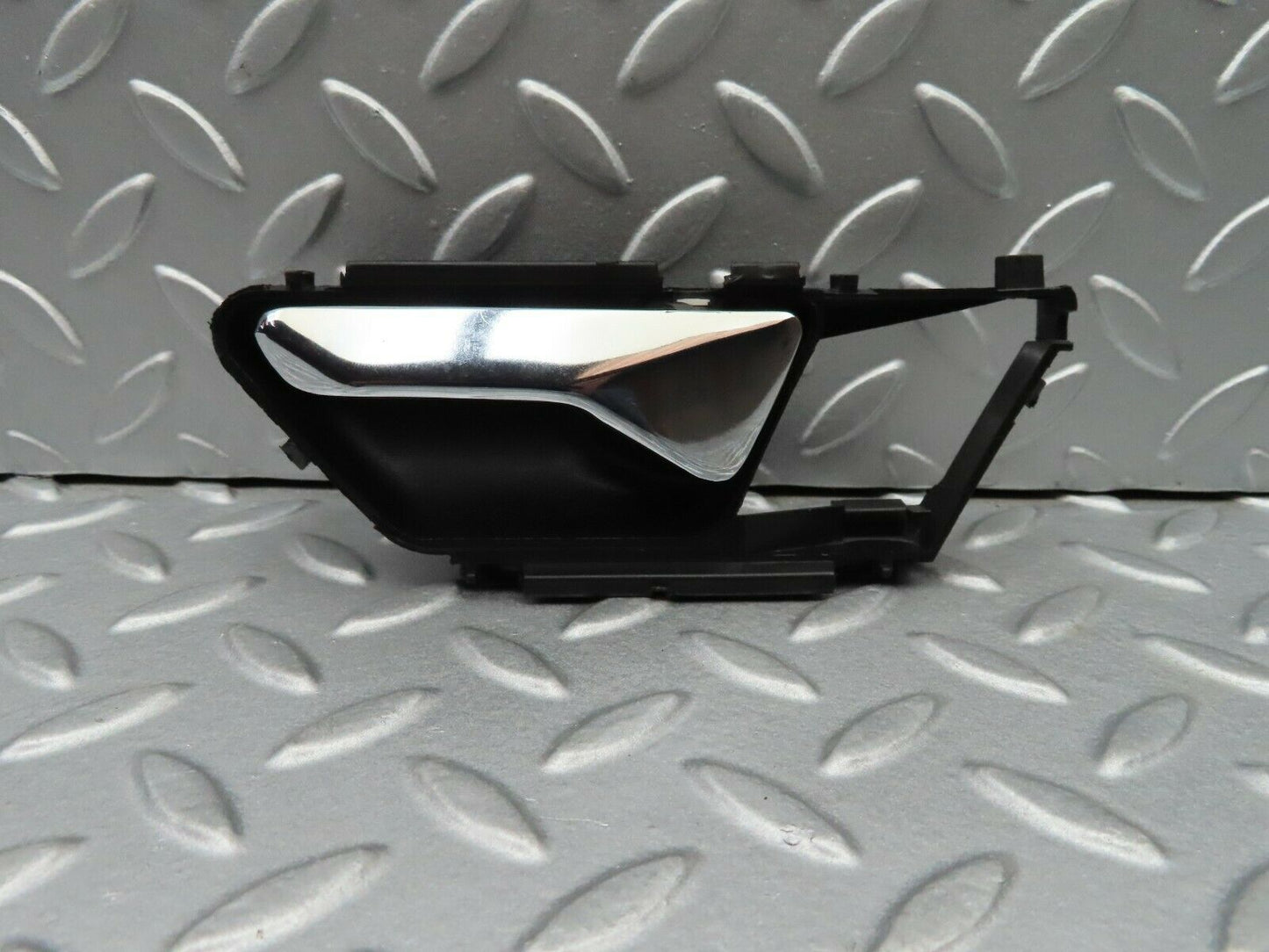5259 Mercedes-Benz W124 230E Rear Left Interior Door Handle 1247600161