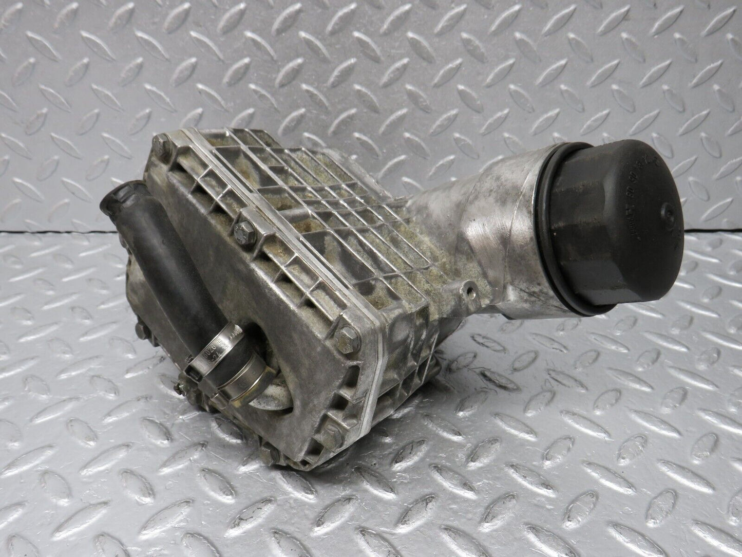 38621 Mercedes-Benz R129 280SL Coupe Oil Filter Housing 1041840608
