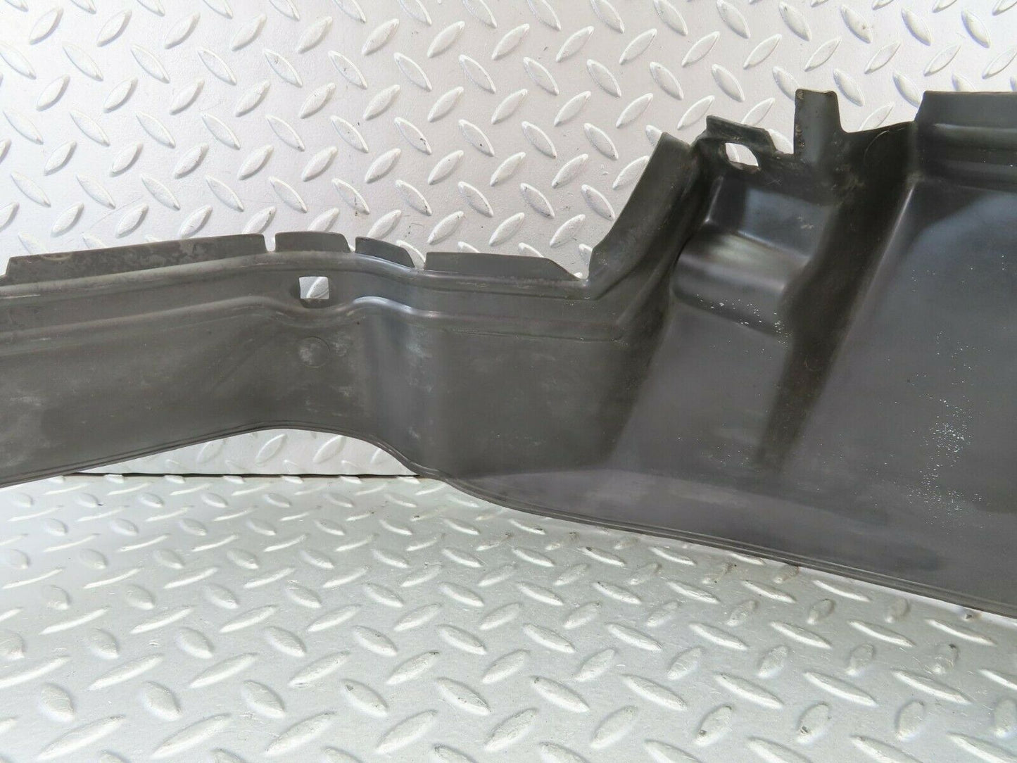 9488 Mercedes-Benz C124 300CE Coupe Inner Mudguard Panelling Front Right