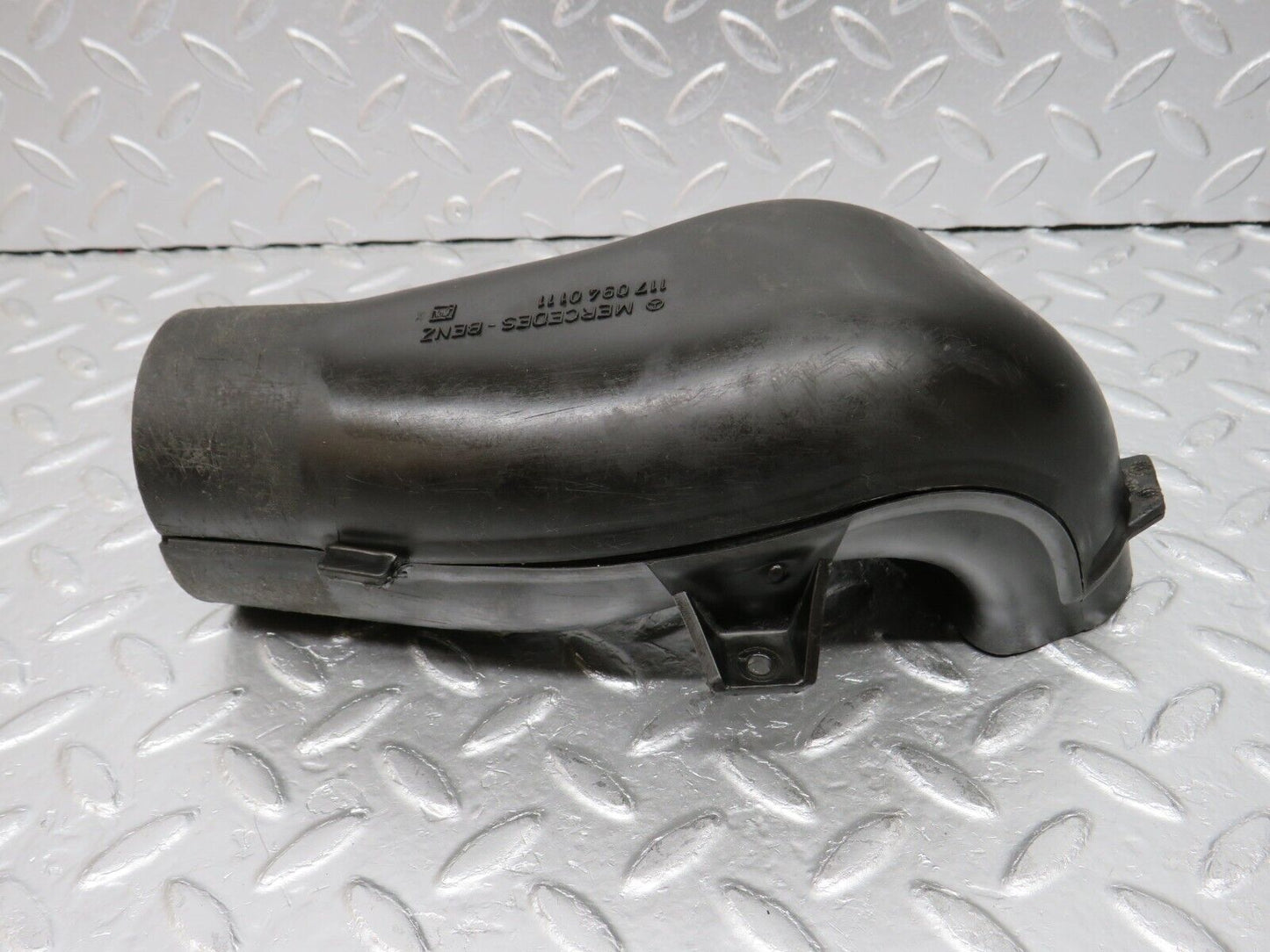 34290 Mercedes-Benz C126 380SEC Coupe Air Duct Right Side 1170940111