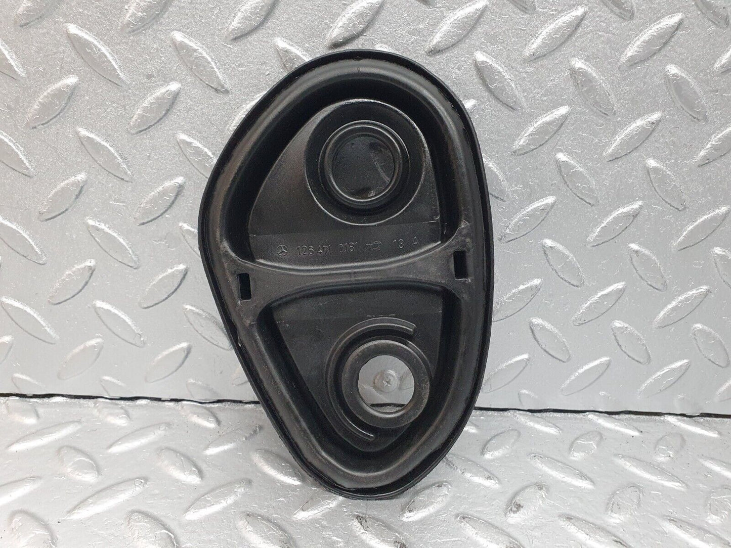41056 Mercedes-Benz W126 300SE Fuel Tank Rubber Seal 1264710181