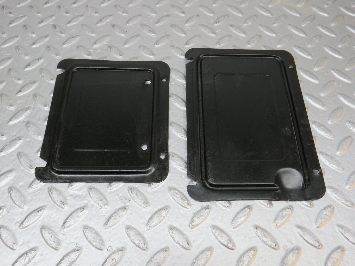39924 Mercedes-Benz R107 350SL Coupe Trunk Boot Access Panels