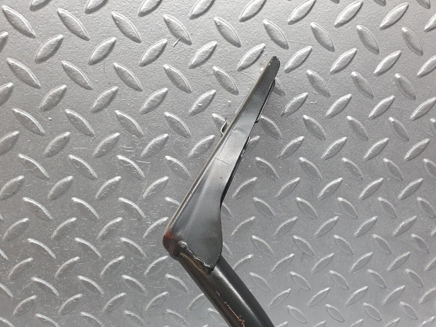 41192 Mercedes-Benz W126 300SE Trunk Hinge Right Side