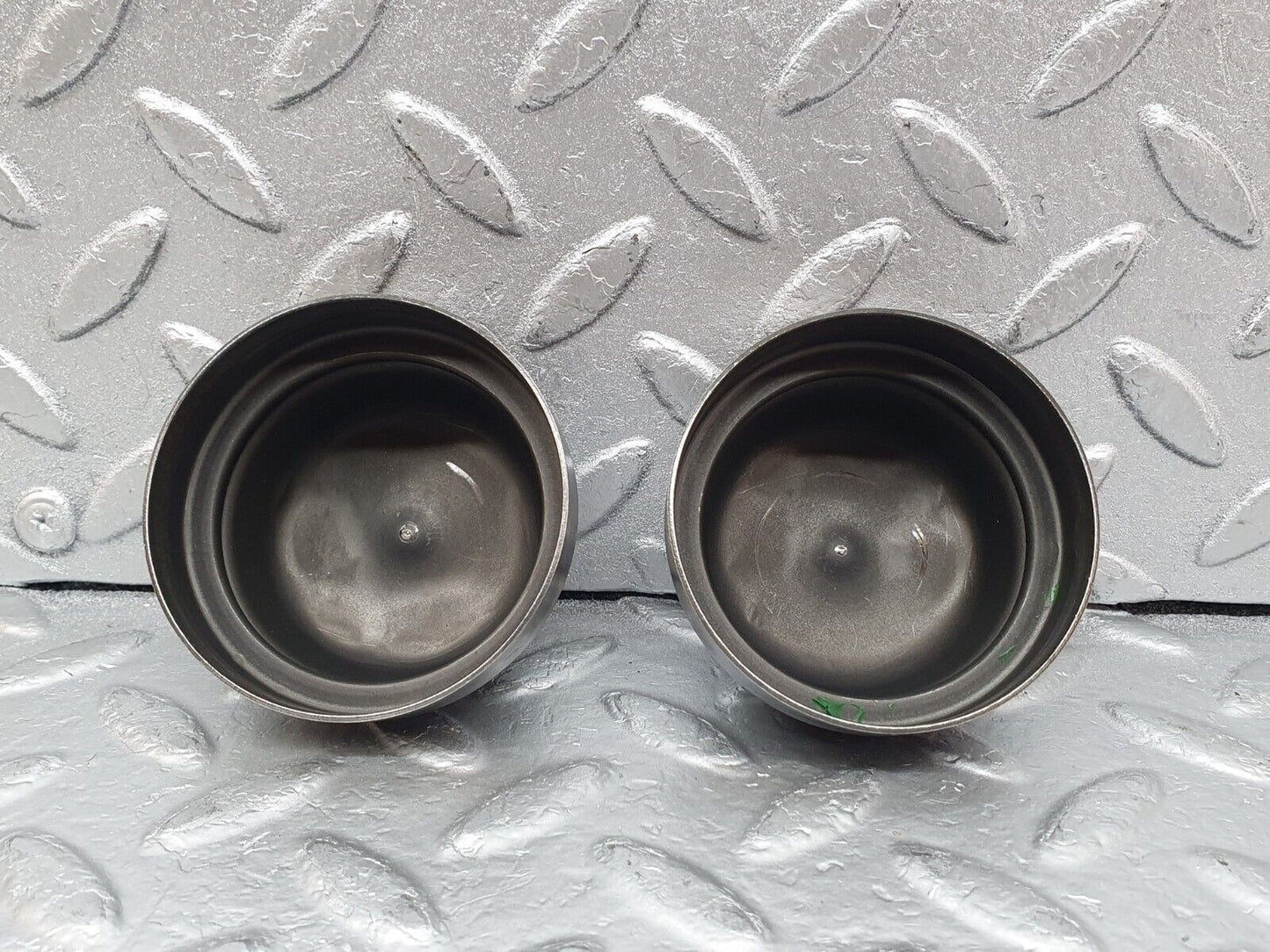 44044 Mercedes-Benz C123 230CE Coupe Wheel Hub Locking Cap