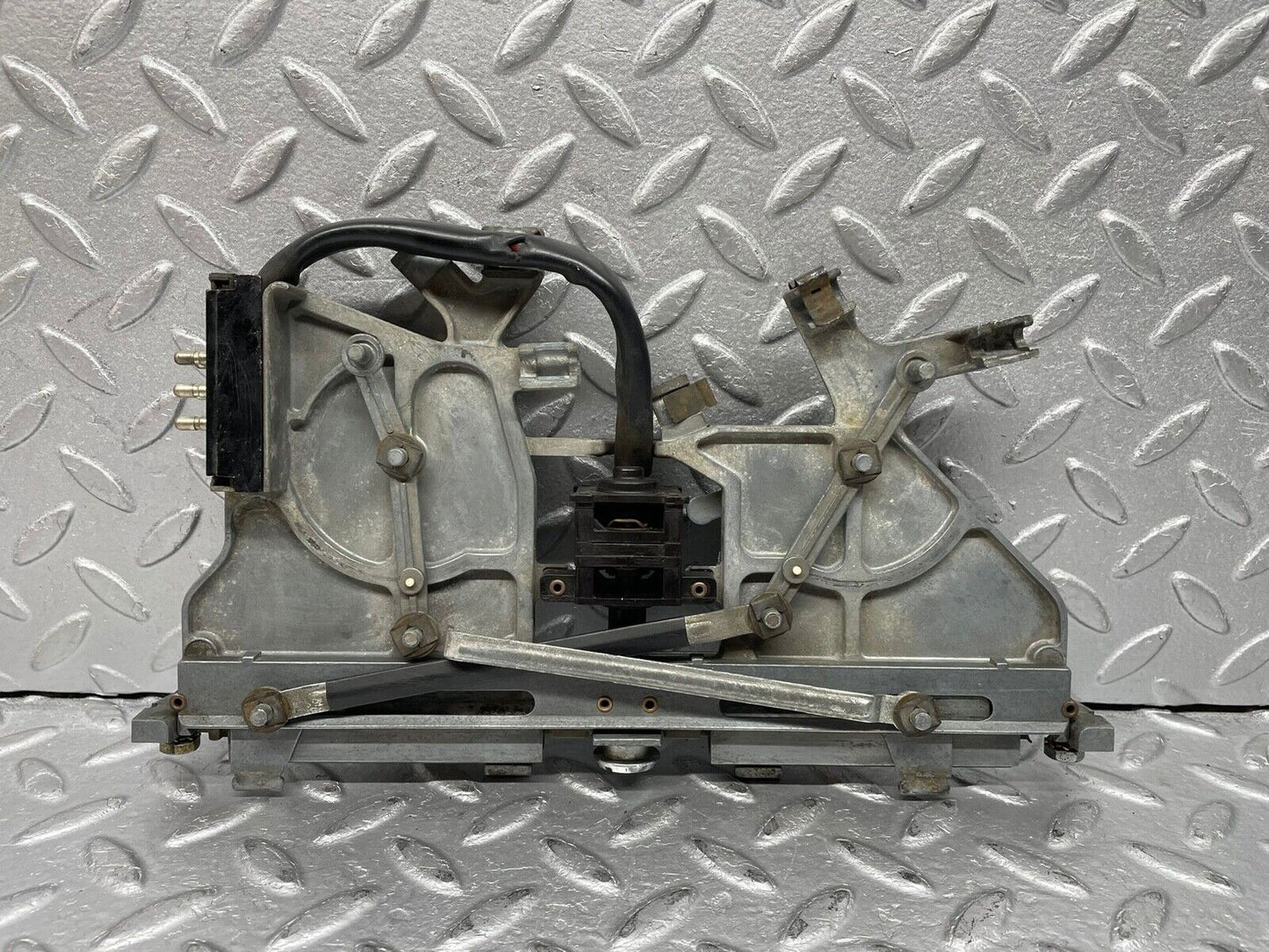 3276 Mercedes-Benz W115 220D Heater Control Switch 1158300485