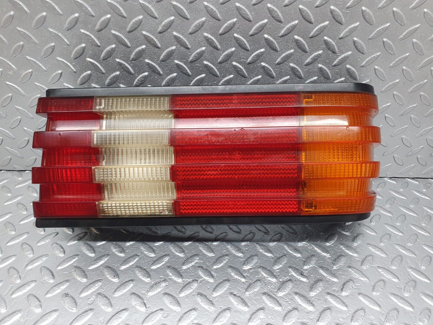 43621 Mercedes-Benz C126 380SEC Coupe Tail Light Right Side 1268201064