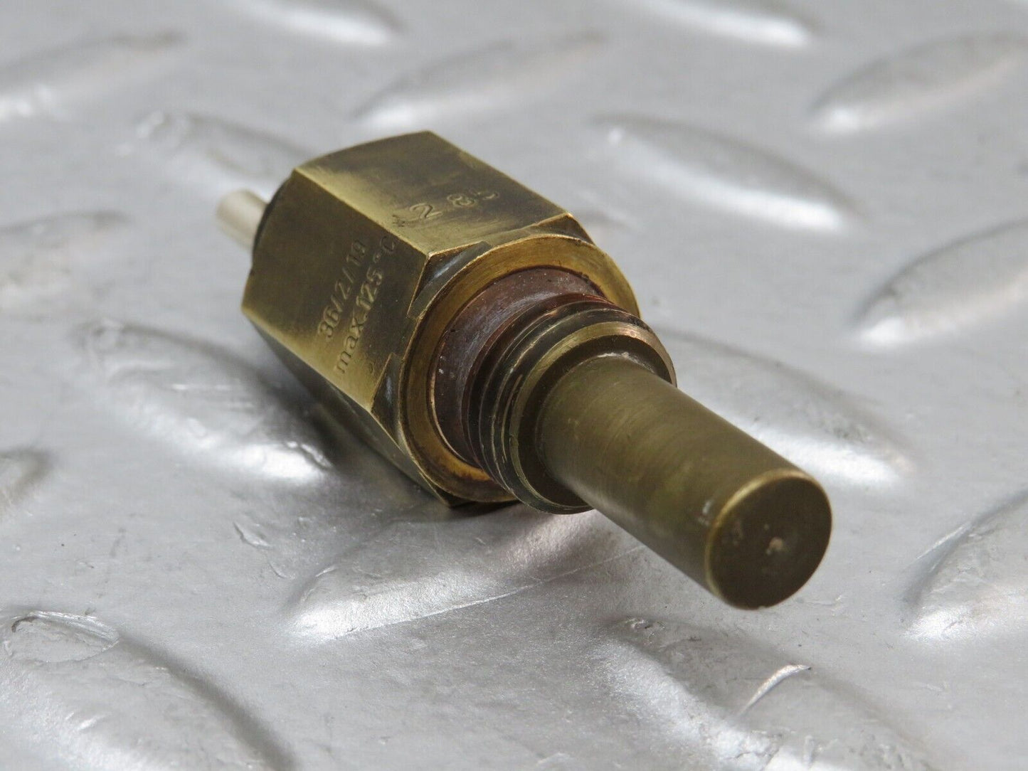 35515 Mercedes-Benz R107 280SL Coupe Temperature Sensor VDO