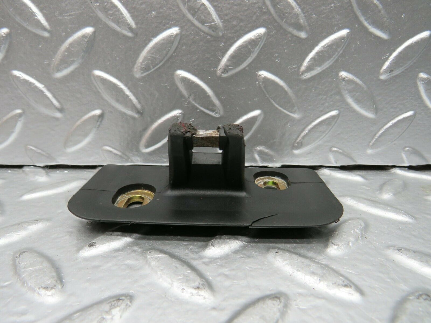 22581 Mercedes-Benz C124 E220 Coupe Trunk Lock Latch